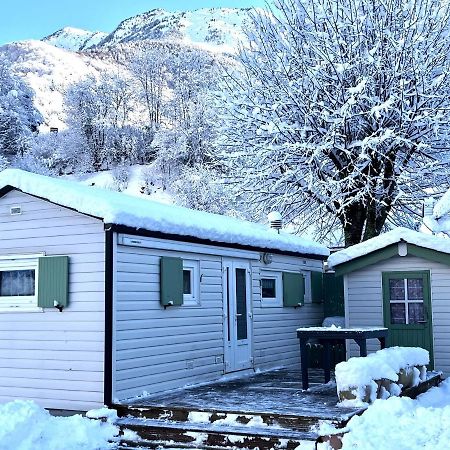 Bungalow Charmant A Cauterets Avec Vue Sur La Montagne Exterior photo
